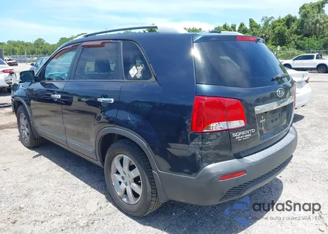 2013 Kia Sorento Lx z USA, uszkodzony, nr VIN 5XYKT3A65DG384457